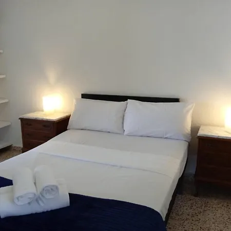 Town Center El Valencia Apartment Perello (Valencia)